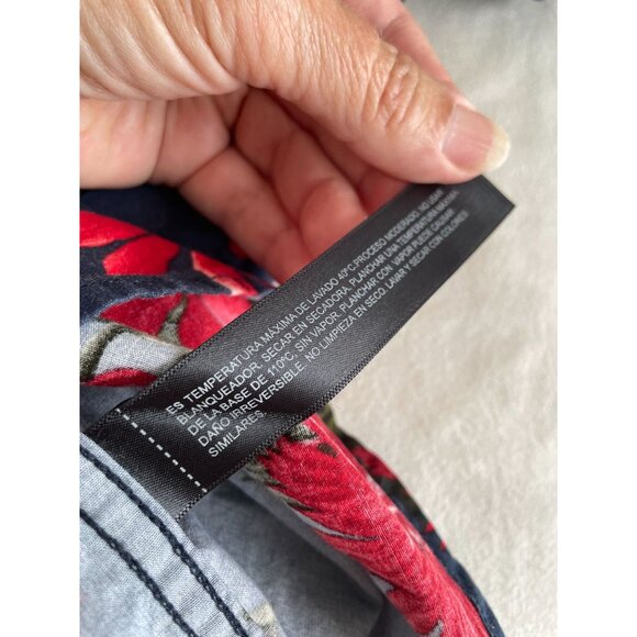 Denim & Flower Ricky Singh Hawaiian Floral Button-Up Short Sleeve Sz M Wear Art - Picture 8 of 9